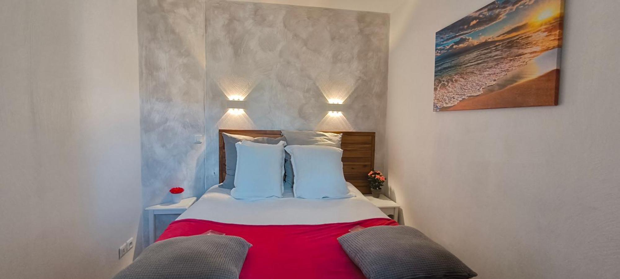Charmant T2 climatisé avec belle vue , Golf de Pont-Royal Mallemort Exterior foto