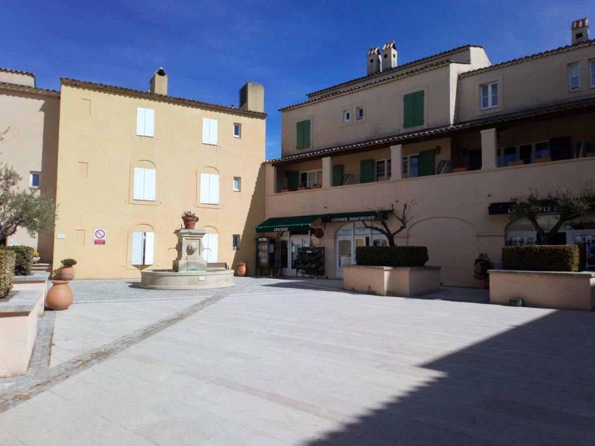 Charmant T2 climatisé avec belle vue , Golf de Pont-Royal Mallemort Exterior foto